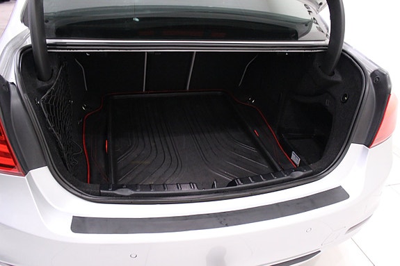 BMW 320d 30 of 30