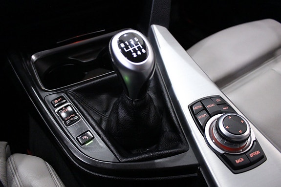 BMW 320d 26 of 30