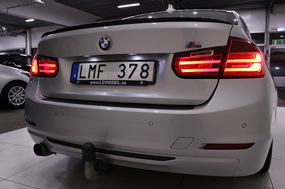 BMW 320d 14 of 30