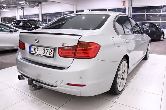 BMW 320d 8 of 30