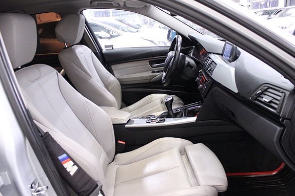 BMW 320d 17 of 30