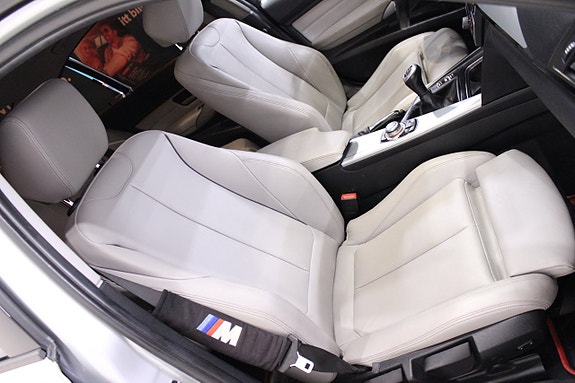 BMW 320d 19 of 30