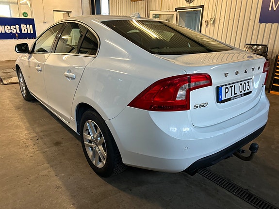 Volvo S60 3 of 8