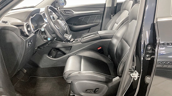 MG ZS EV 7 of 12