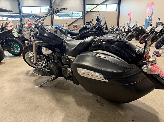Yamaha XV1900A Midnight Star 7 of 9