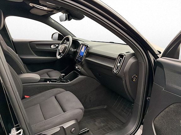 Volvo C40 14 of 30