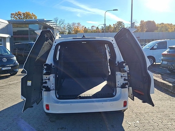 Volkswagen ID. Buzz 13 of 14