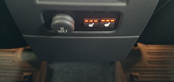 Volvo XC70 17 of 21