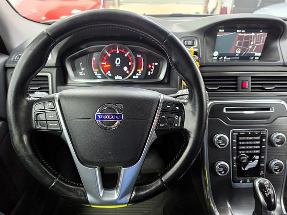 Volvo XC70 9 of 21