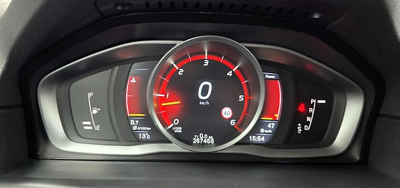 Volvo XC70 13 of 21