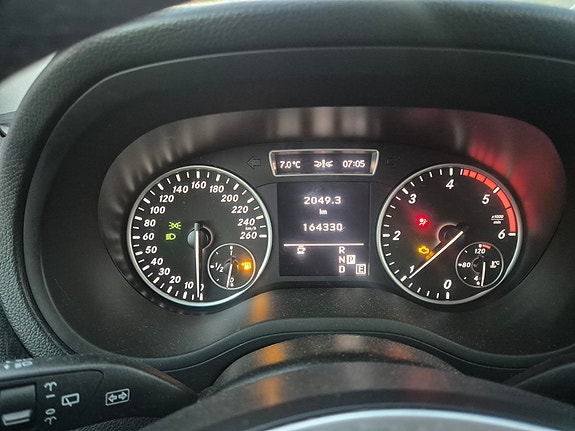 Mercedes-Benz B 180 7 of 8