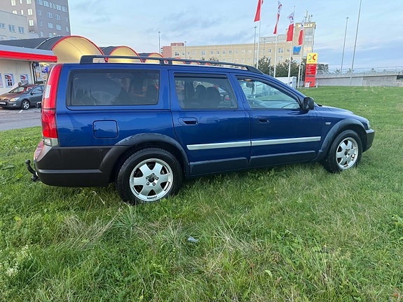 Volvo XC70 4 of 7