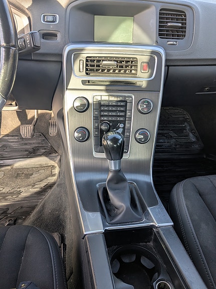 Volvo S60 4 of 5