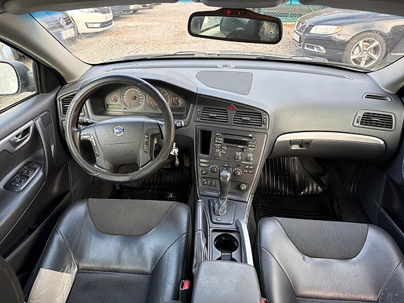Volvo XC70 15 of 22