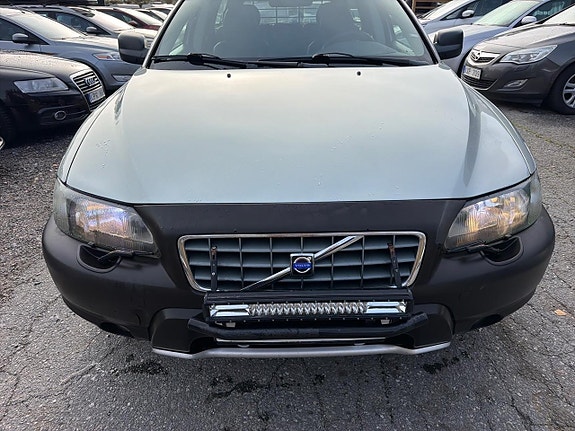 Volvo XC70 17 of 22