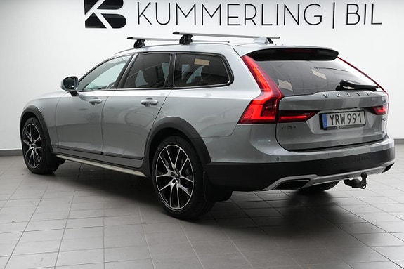 Volvo V90 Cross Country 11 of 19
