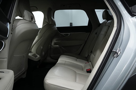 Volvo V90 Cross Country 15 of 19
