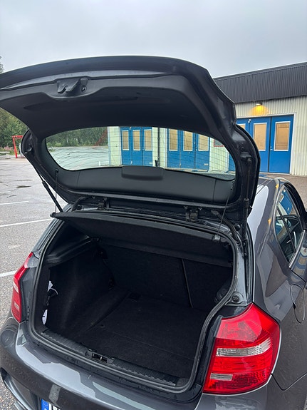 BMW 120d 10 of 14