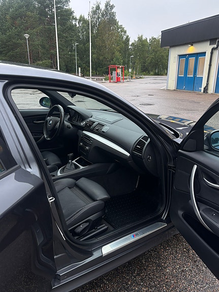 BMW 120d 7 of 14