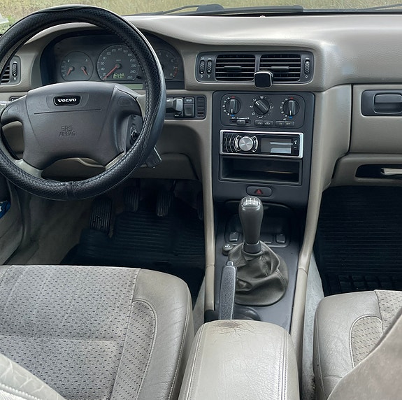 Volvo S70 4 of 7