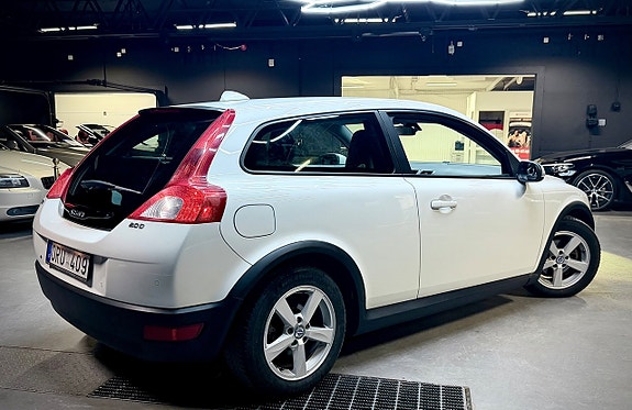 Volvo C30 3 of 19
