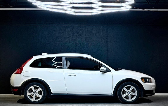 Volvo C30 4 of 19