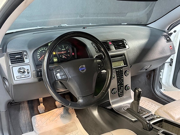 Volvo C30 8 of 19