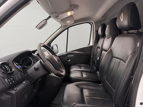 Renault Trafic 14 of 30