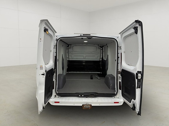 Renault Trafic 12 of 30