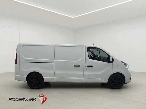 Renault Trafic 2 of 30