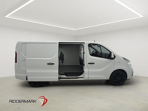 Renault Trafic 11 of 30