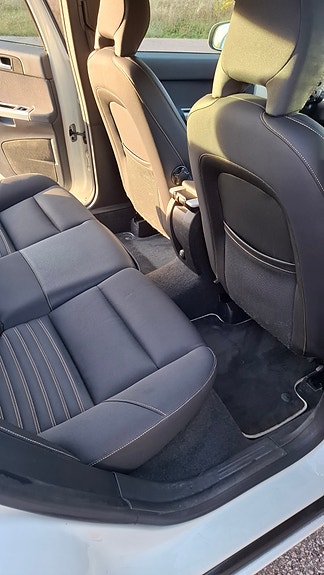 Volvo V50 13 of 17