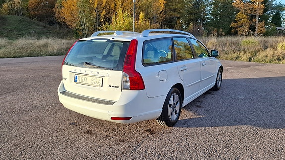 Volvo V50 7 of 17