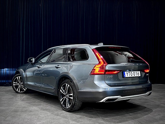 Volvo V90 Cross Country 5 of 27