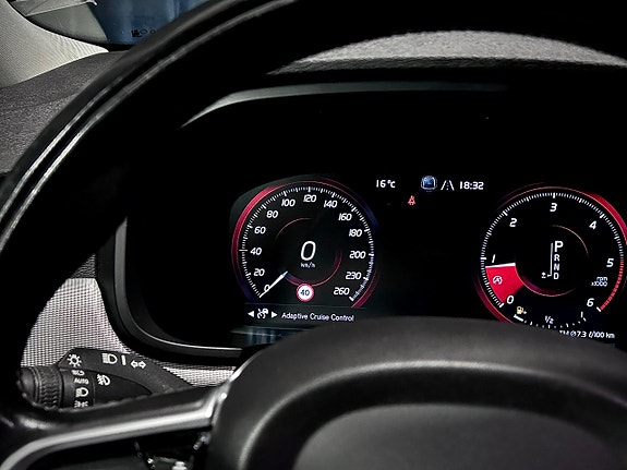 Volvo V90 Cross Country 26 of 27