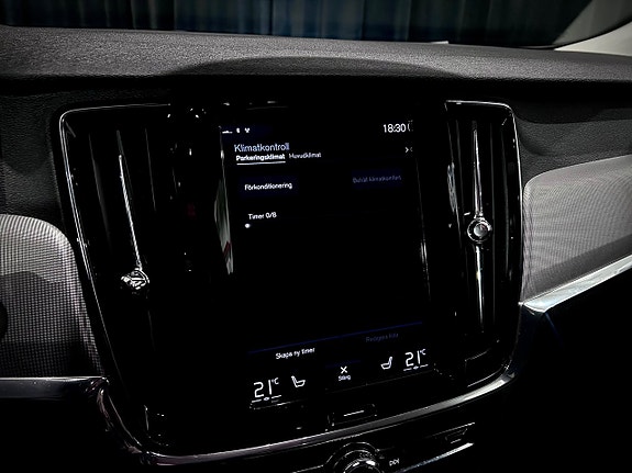 Volvo V90 Cross Country 22 of 27