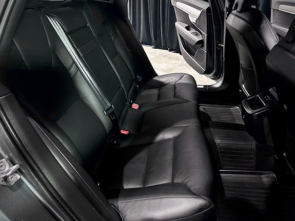 Volvo V90 Cross Country 16 of 27