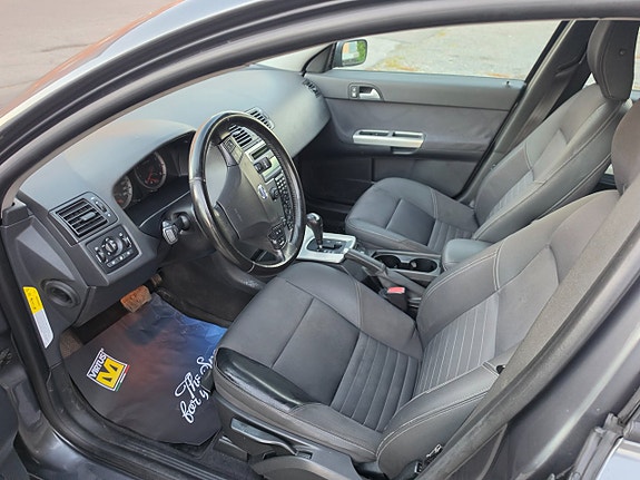 Volvo V50 13 of 21