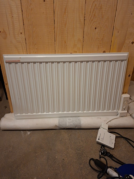 Product image 1 of 2