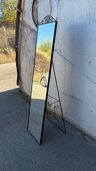Product image 1 of 8