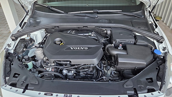 Volvo S60 8 of 11