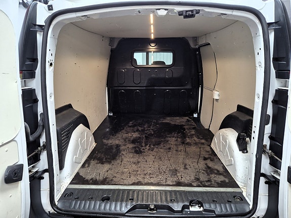 Renault Kangoo Express Maxi 9 of 20
