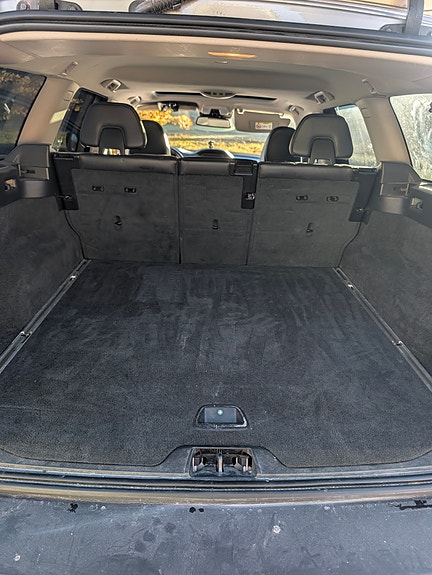 Volvo XC70 5 of 9
