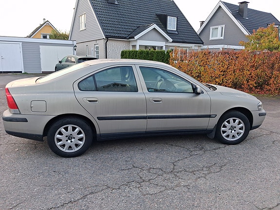 Volvo S60 6 of 6