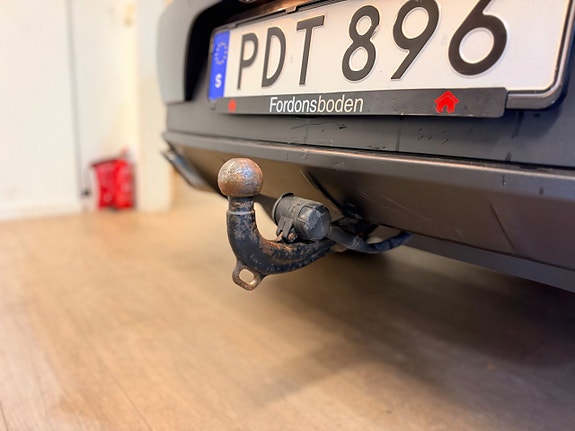 Porsche Macan 23 of 24