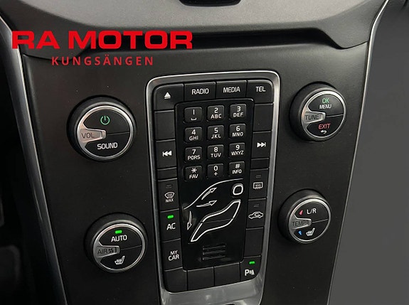 Volvo V40 19 of 23