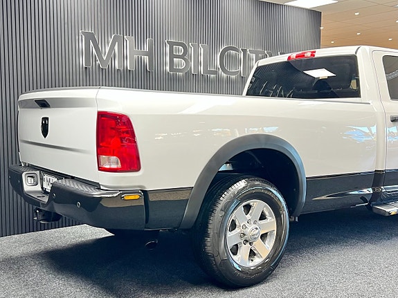 Dodge RAM 9 of 23