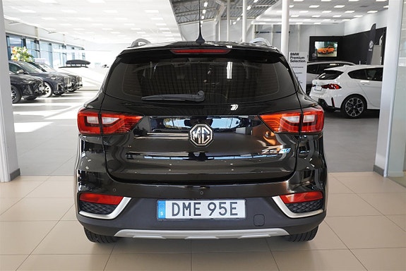 MG ZS 6 of 11