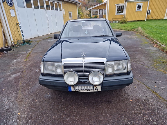 Mercedes-Benz 250 D