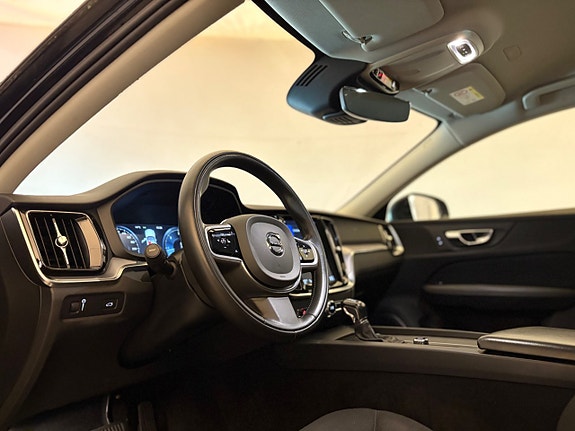 Volvo V60 Cross Country 14 of 15